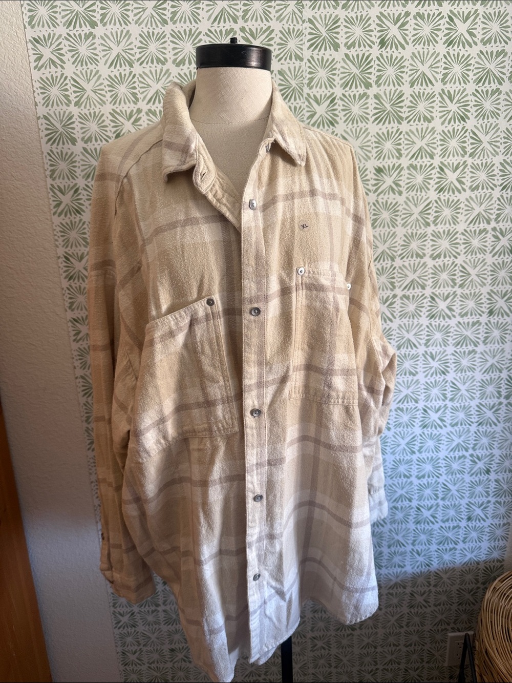 aerie Beige Cream Plaid Button-Down Shirt
